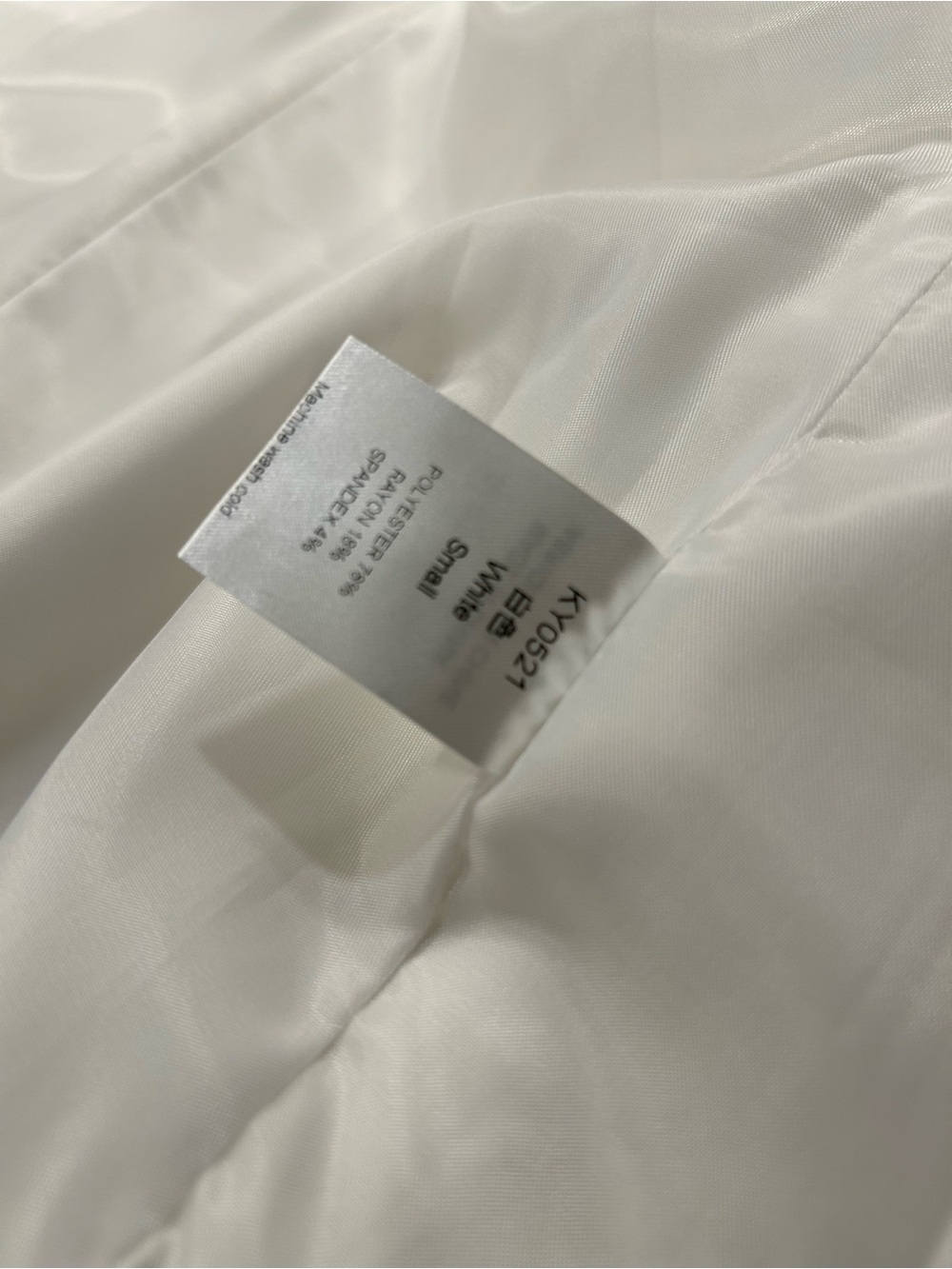 White Blazer Women's Size Small

Single-Button - Picture 3 of 5